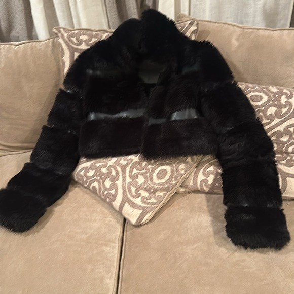 Ultra Sexy crop reversible Fur Leather - Picture 6 of 8